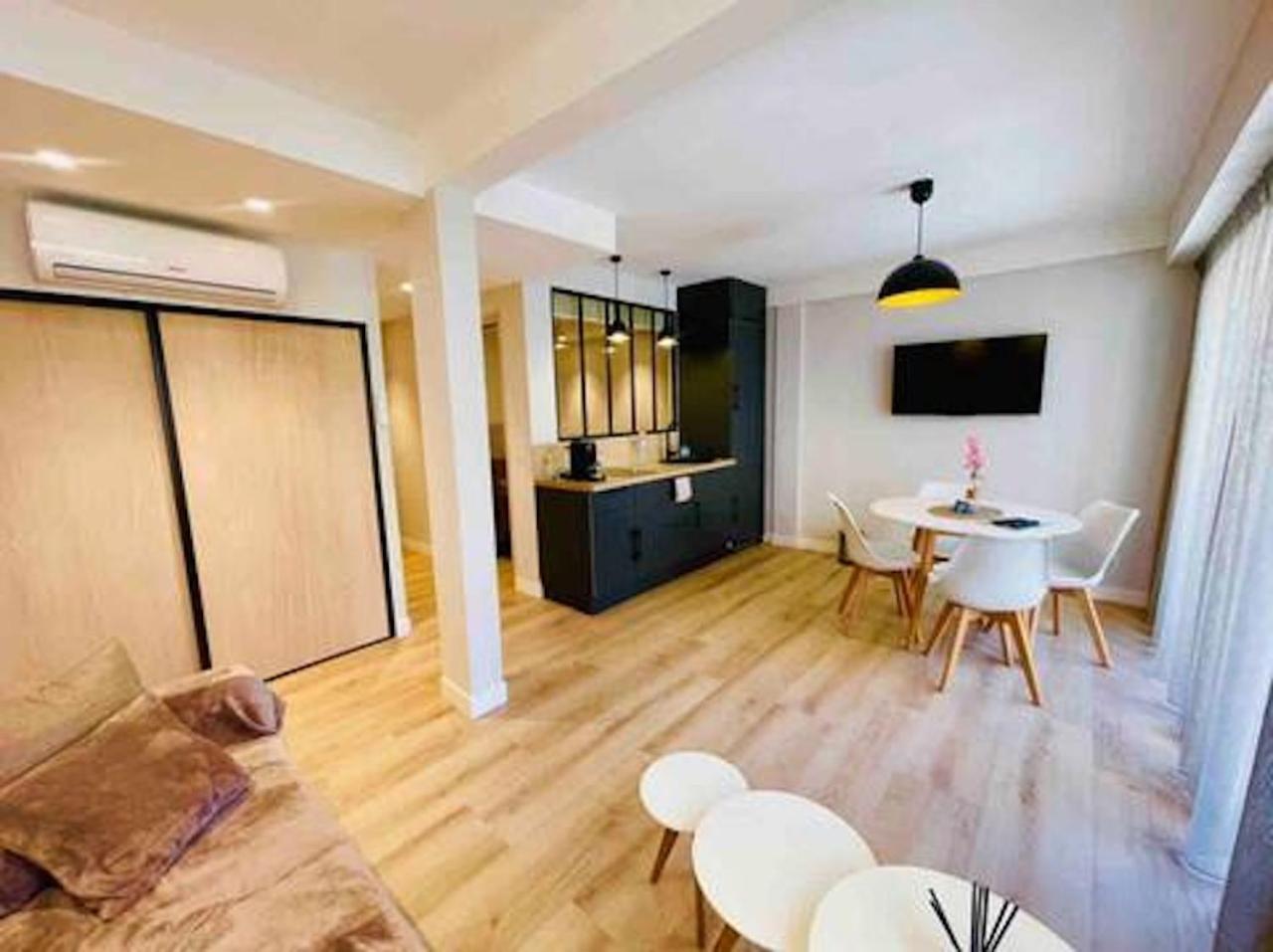 Rouaze - 14mn Du Palais, Face Aux Plages, Central, Balcon Appartement Cannes