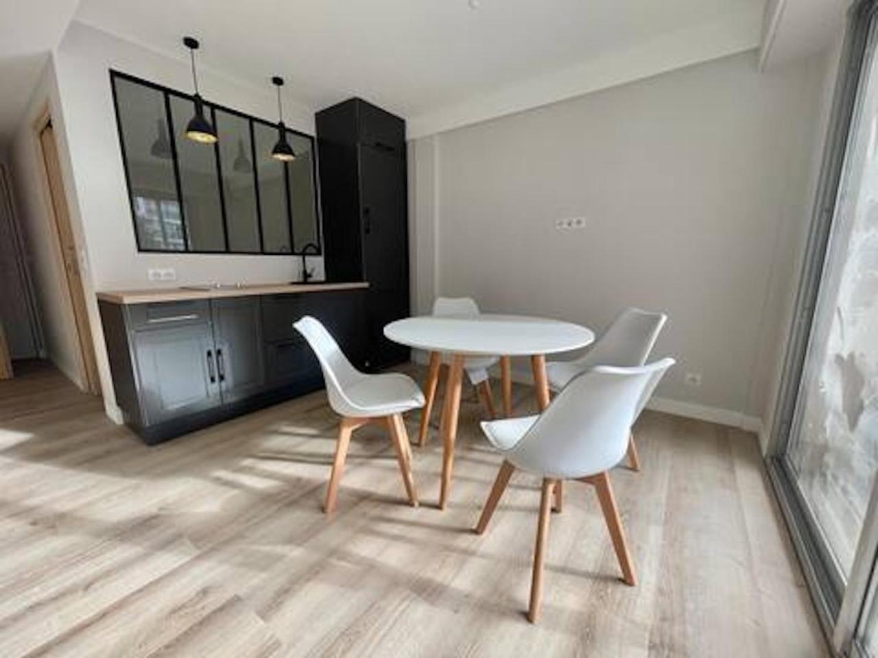 Rouaze - 14mn Du Palais, Face Aux Plages, Central, Balcon * Cannes