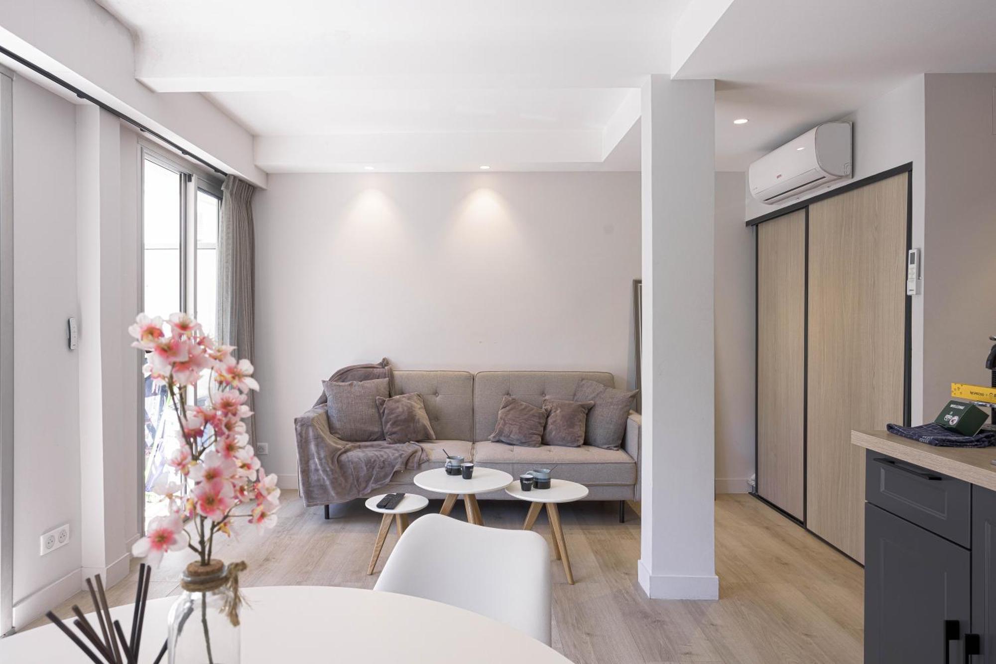 Appartement Rouaze - 14mn Du Palais, Face Aux Plages, Central, Balcon